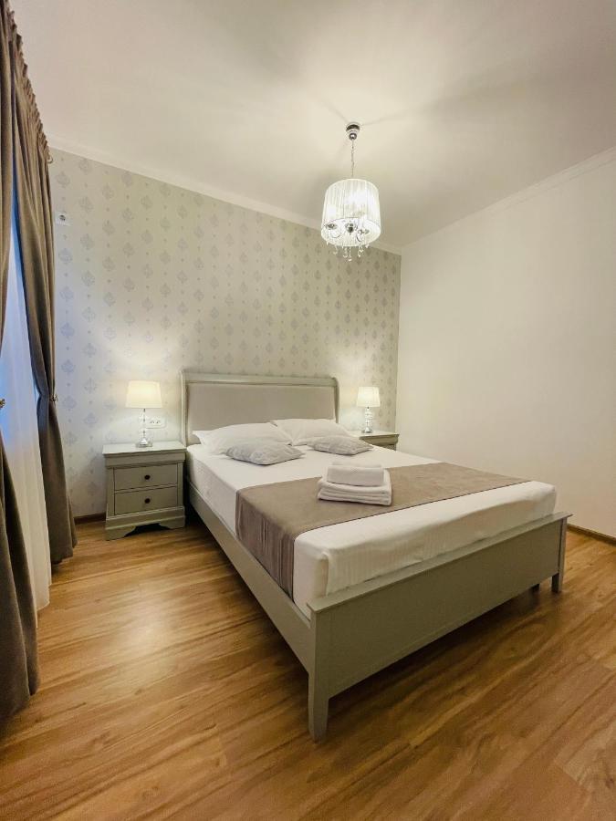Royal Moonlight Apartment Mamaia Bagian luar foto