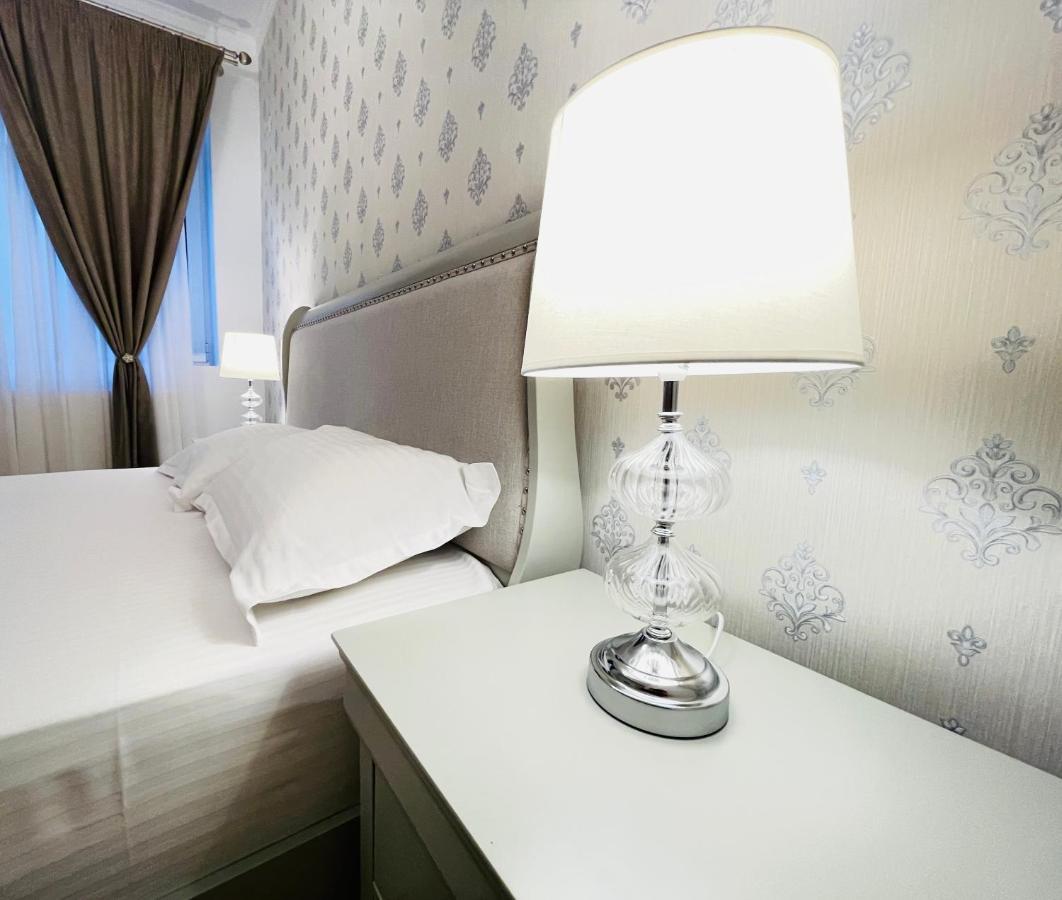 Royal Moonlight Apartment Mamaia Bagian luar foto