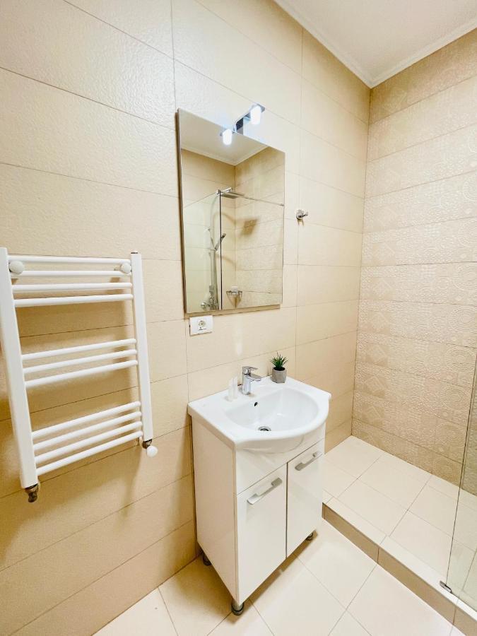 Royal Moonlight Apartment Mamaia Bagian luar foto
